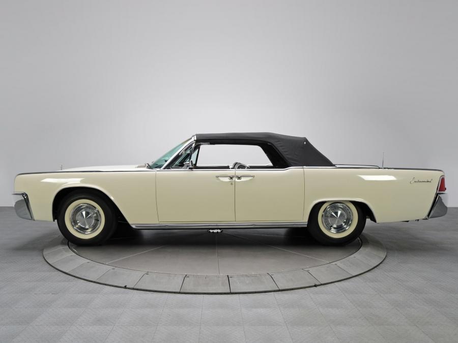  Lincoln Continental Convertible (74A) 1962 года  (фото 7 из 35)
